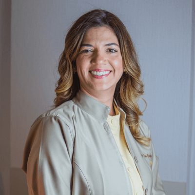 Dra. Ana Karolina Queiroz